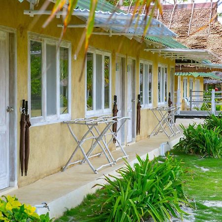 Trikora Beach Club And Resort Teluk Bakau Exterior foto