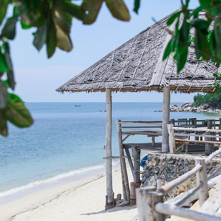 Trikora Beach Club And Resort Teluk Bakau Exterior foto