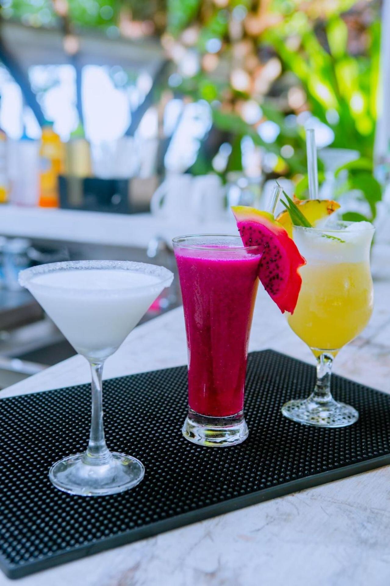 Trikora Beach Club And Resort Teluk Bakau Exterior foto