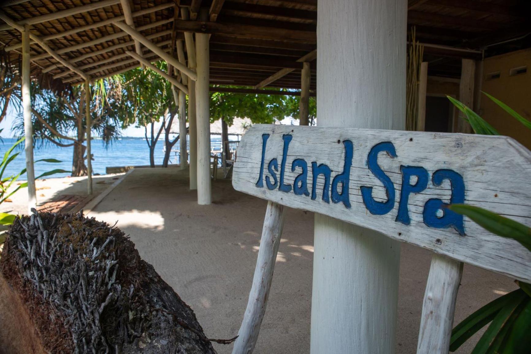 Trikora Beach Club And Resort Teluk Bakau Exterior foto