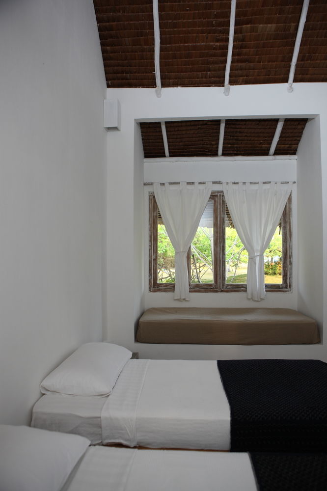 Trikora Beach Club And Resort Teluk Bakau Exterior foto