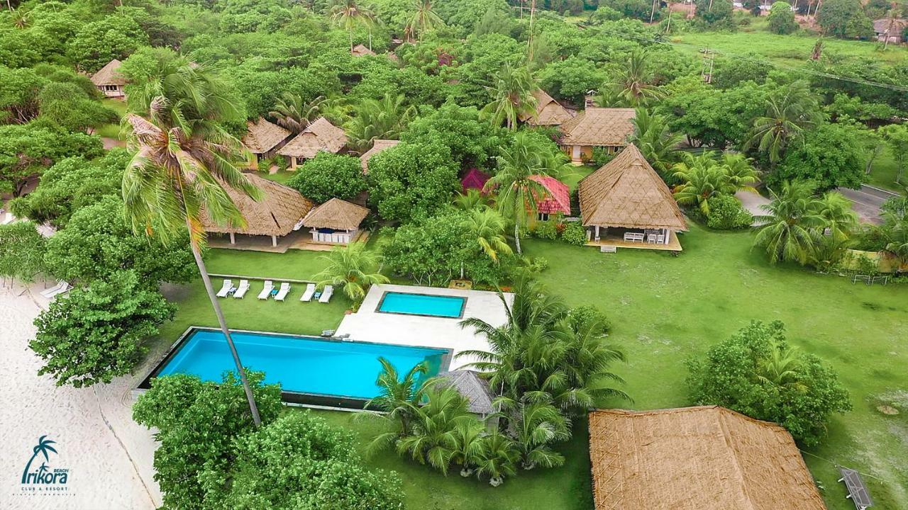 Trikora Beach Club And Resort Teluk Bakau Exterior foto