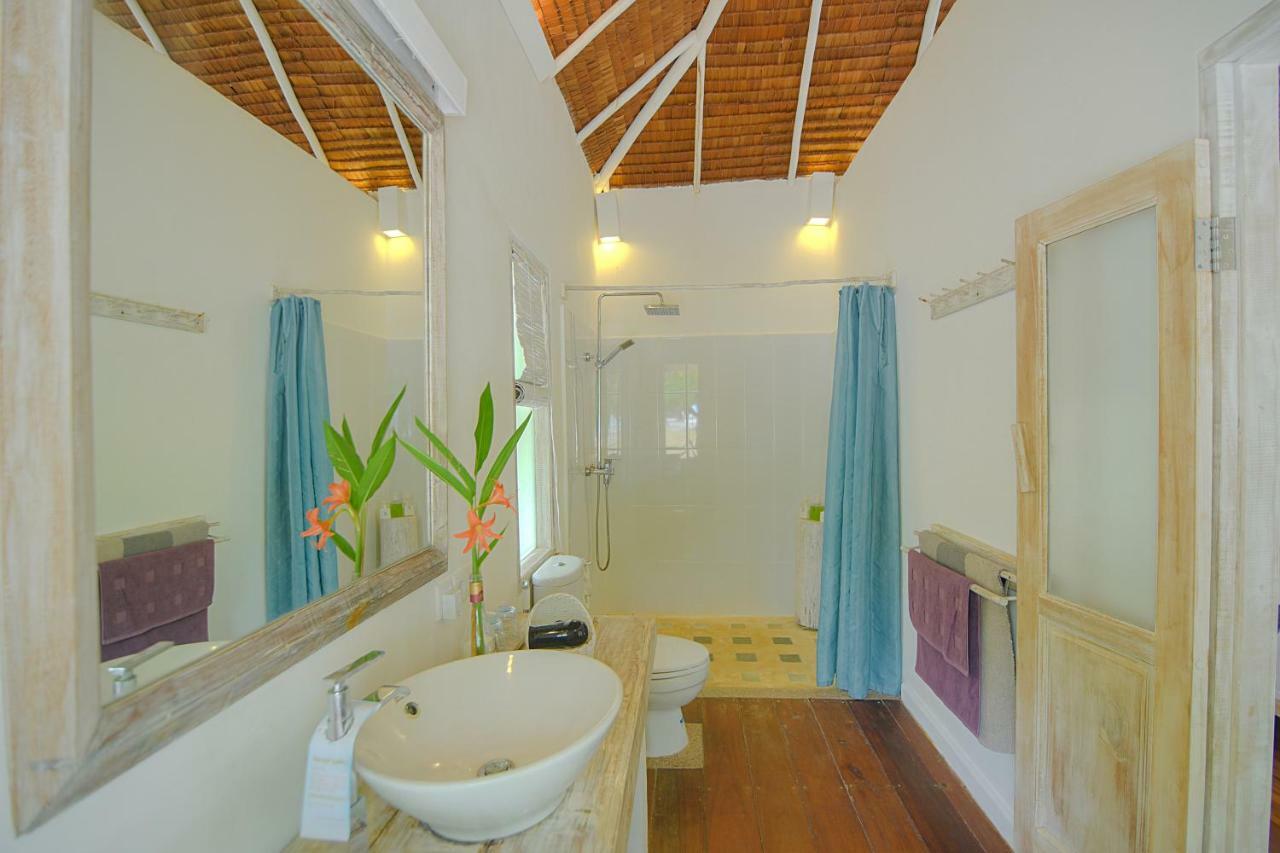 Trikora Beach Club And Resort Teluk Bakau Exterior foto
